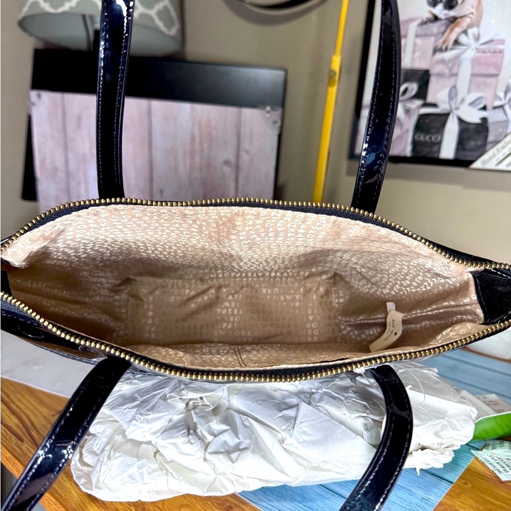 Kate Spade Black Patent Jeralyn Camellia Street Shoulder Bag - NEW with tags - Picture 9 of 16